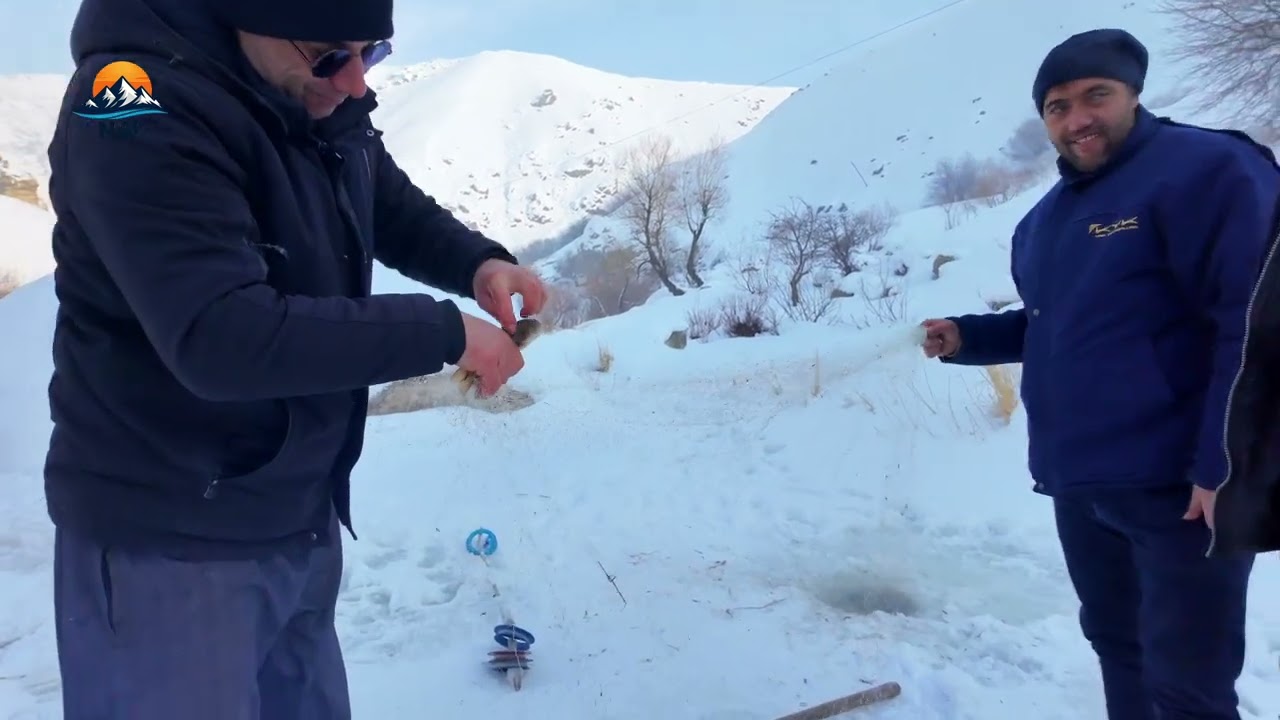 BUZ ALTINDA EKMEK MÜCADELESİ