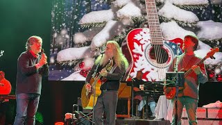 Alabama &amp; Jamey Johnson  -  Christmas in Dixie