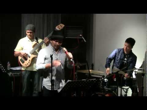 Tompi ft. Idang Rasjidi - A Night in Tunisia @ Mostly Jazz 08/10/11 [HD]