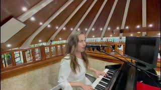 Feels Like Home - Chantal Kreviazuk (Live Cover by Lara Nakhle)