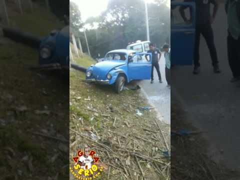 Acidente com Fusca na Estrada Marta Maria de Jesus