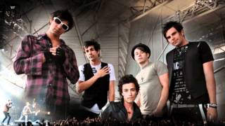 Runner Runner- Running Away