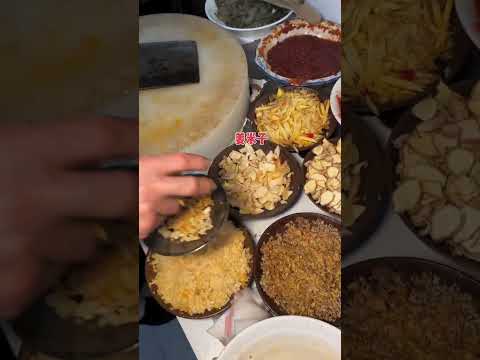 成都地方特色小吃 连山回锅肉 250元买了十片你们感觉值不值 #路边摊美味 #街边小吃 #街头美食 #chinastreetfood #streetfood #chinafood #shorts