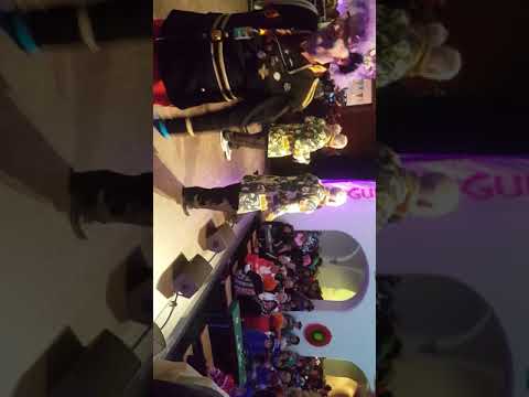 As Jocushaan weer kreijt - Graatje, Onno en Paul beej Domani 20190302 161334