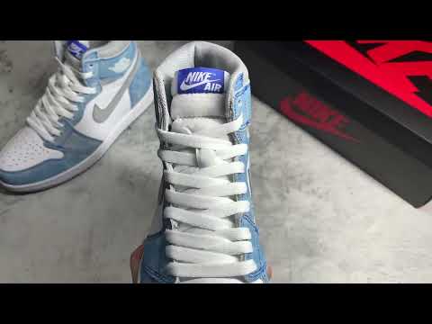 Air Jordan 1 Retro High OG Hyper Royal 555088 402