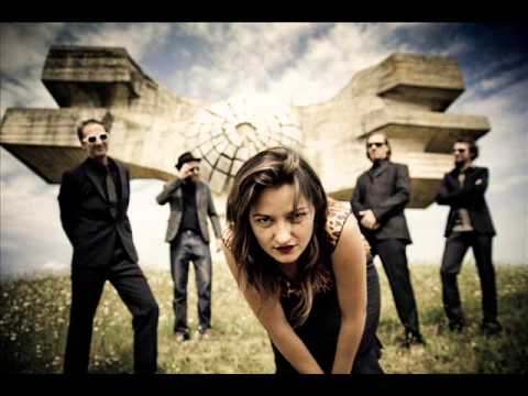 Zykopops - Šekerna (Belo lice ljubam jas)