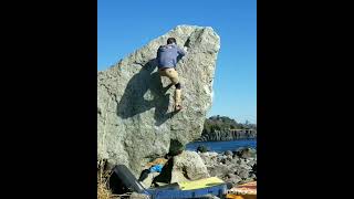 Video thumbnail of 富戸の冬, 1/2級 (6c/7a). 城ヶ崎 (Jogasaki)