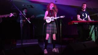 Janet Devlin - Outernet Song (Live in Worthing 1/12/16)