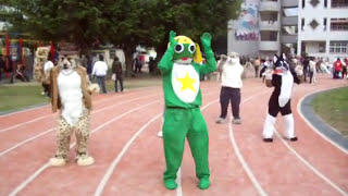 preview picture of video 'keroro與一群動物裝扮表演焦糖舞,2009春宴同人誌販售會(Caramelldansen)'