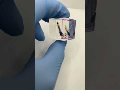 Bromine ampoule cast in 25mm acrylic cube