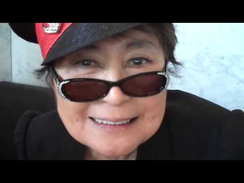 Stella McCartney asks Yoko Ono about Meat Free Monday.