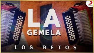 La Gemela Lyrics English Translation