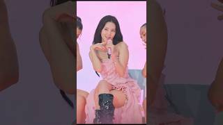 Download lagu JISOO performing ‘Your Love’ live is the stuff of dreams! ❤️🤌 #JISOO #YourLove #Live mp3