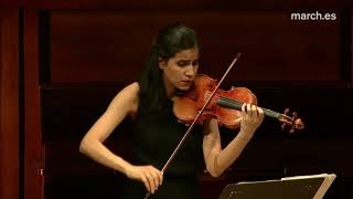 Ana María Valderrama (violín) . Miguel Trápaga (guitarra). Niccolo Paganini: Cantabile