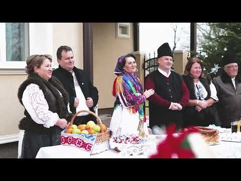 Grupul de colindatori "Rapsodia Muresană" Arad-Bogdi și Ionuț cu colinda în Berechiu ,jud.Arad