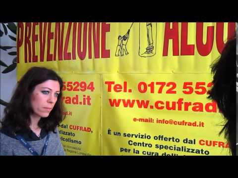 Alcolizzato forte bere e lavoro di cuore Il periodo di amore sul marito che ha smesso di bere