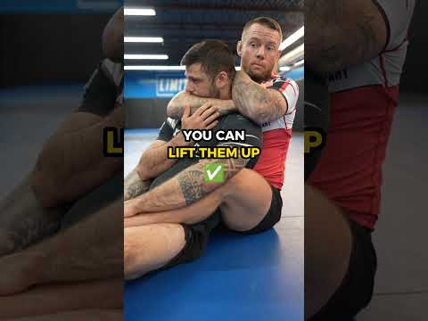 Choke 'em out with this RNC tip! ✅🥋