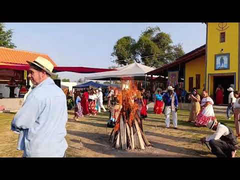 Show beneficente com o Grupo Encanto Cigano
