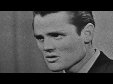 Chet Baker - You don't know what love is (1956) Live