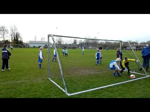 SC Joure F6 jurgen scoort.MTS