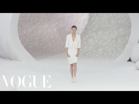 Chanel Ready to Wear Spring 2012 Vogue Fashion Week Runway Show