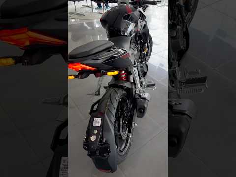 Newly Launched Black Xtreme 250r❤️‍🔥 #xtreme250r #heroxtreme250r