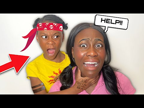 EVIL GIRL and MOM Can't Stop FIGHTING! | TheQueensReality