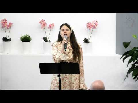 In tara eterna - Elisabeta Moldovan