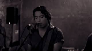 SHE'S ONLY SIXTEEN SET AT BOOTLEGS DULO