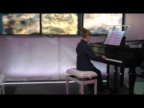 Thirsa Steen Wynia, 10 jaar (piano)
