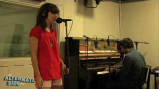The Fiery Furnaces - &quot;Cut The Cake&quot; (Live at WFUV/The Alternate Side)