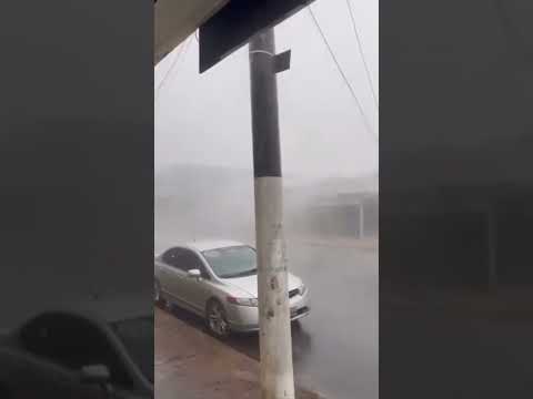 Imensa chuva cai em Cidade Ocidental em Goias