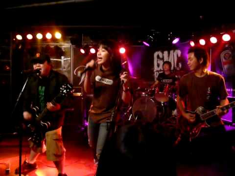 Sweet Guerillaz - feat. Trash & R2