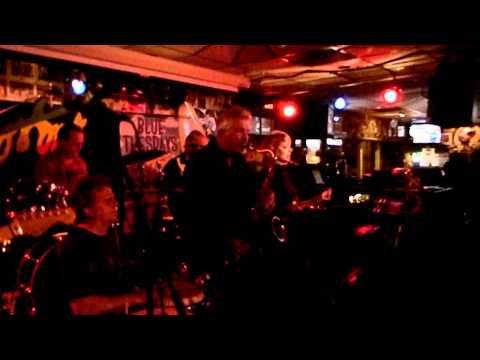 Nicole Hart & The Nucklebusters at Blue Tuesday #135 - Vid3