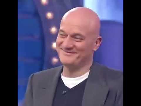 Checco Zalone - Claudio Bisio - Queen's Mama