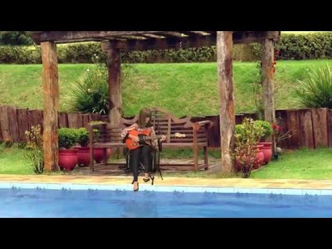 LORENA BRACO (10 anos) NEEDLES AND PINS - The Ventures - Ramones - The Searches -