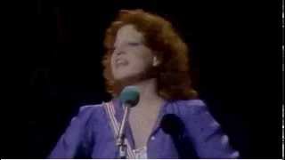 Bette Midler - Those Wonderful Sophie Tucker Jokes - Live At Last - 1976
