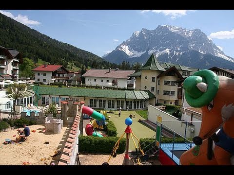 Leading Family Hotel & Resort Alpenrose in Lermoos / Tirol, Österreich