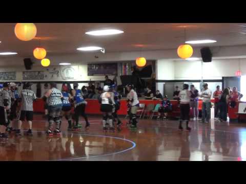 2014.04.13 - The Aurora 88s' Wrath Pack v  The SuperFriends (Women's Roller Derby)