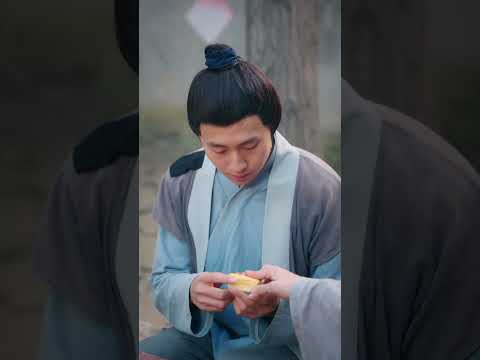 【完結爽劇】黑道教父穿越成災年傻子，妻女差點被奶奶賣掉！綁定搜索引擎系統後，下一秒，他讓所有人跪了 👑#短劇 #系统 #逆袭 #穿越