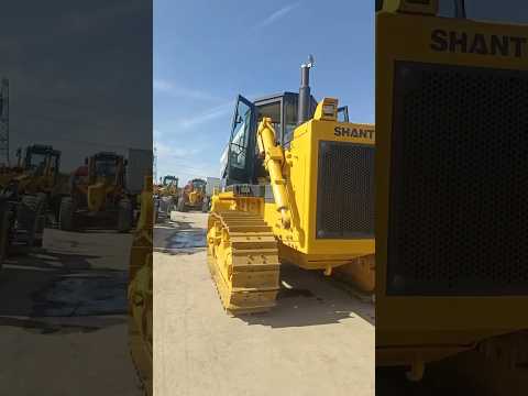 Shantui SD22 biggest Chinese bulldozer