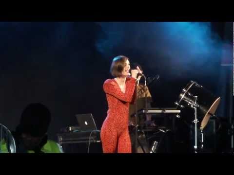 Yelle - Live at Get Loaded in the Park London 2011
