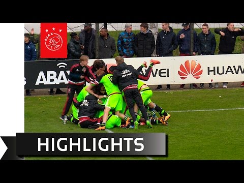 Onbeschrijfelijke comeback houdt Ajax A1 op titelkoers