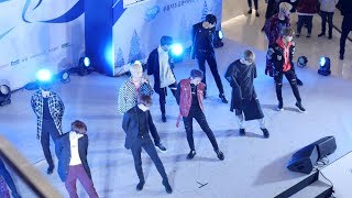171208 세븐틴 SEVENTEEN _ 모자를 눌러 쓰고 Without You _ 전체 Fullshot _ Love Milk Festival _ 영등포 타임스퀘어