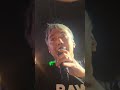 Arnel Pineda singing Don't Stop Believin' close to the crowd in Rock in Rio