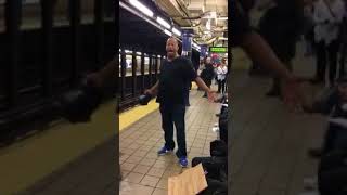 Download lagu Mike Yung “Unchained Melody” mp3 Download lagu Mike Yung “Unchained Melody” mp3