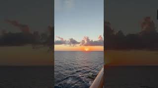 Heaven on earth. #cruise #cruiselife #carnivalcruise #sunset #ocean @carnival