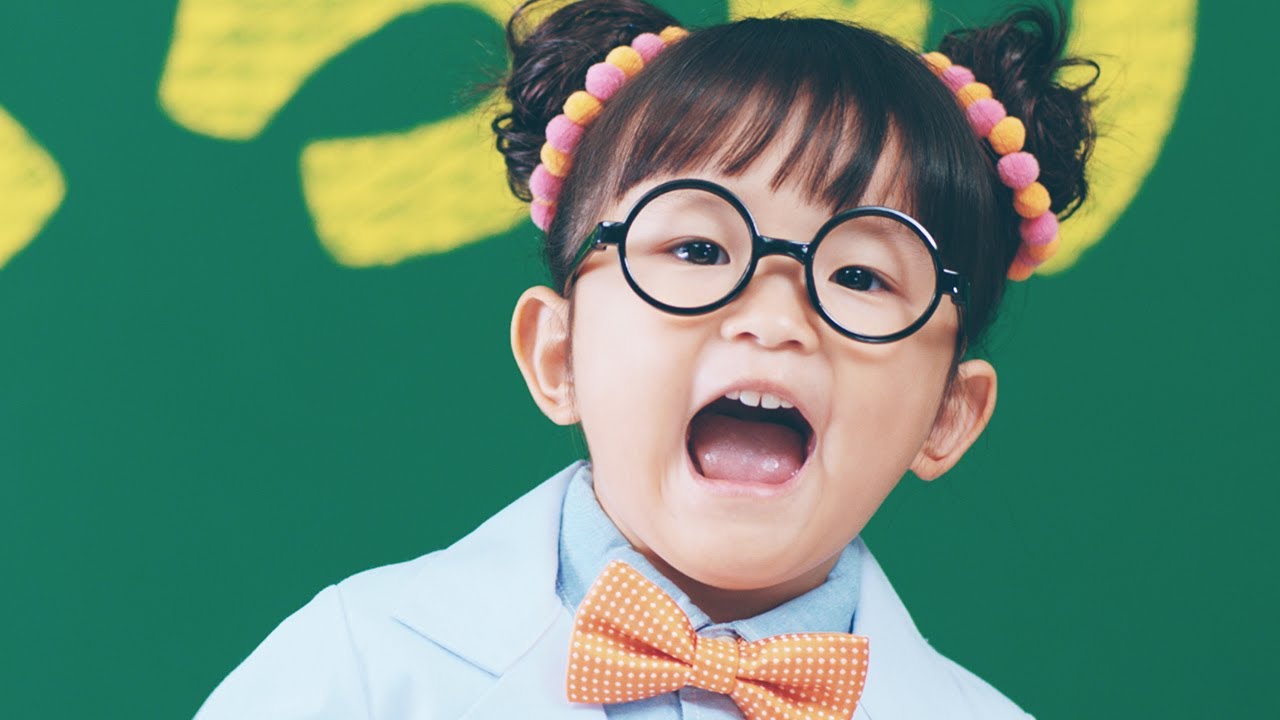 動画 ののちゃん 村方乃々佳 メガネ 白衣姿のキュートなののか先生に きくらげの歌 披露 ニチモフーズ新cm Maidigitv マイデジｔｖ