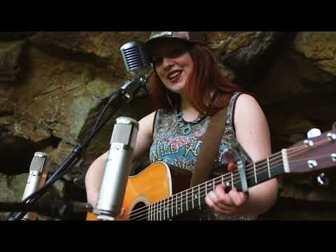 Noeline Hofmann | "Badland Boys" | Laurel Cove Sessions