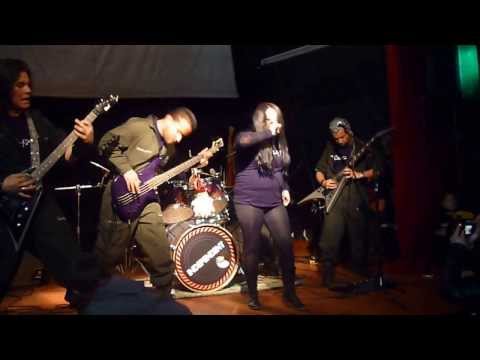 Dullpain - La Maldión Feat (Ginger Adriana) Metal Xmas.